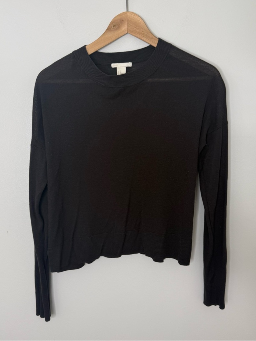 H&M Basics XS Cropped Black Round Neck Sweater Balletcore Classiccore